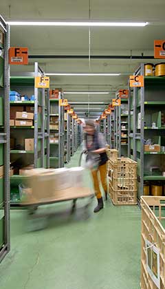 LED-Lagerbeleuchtung von Philips Lighting bei der Otto Fischer AG