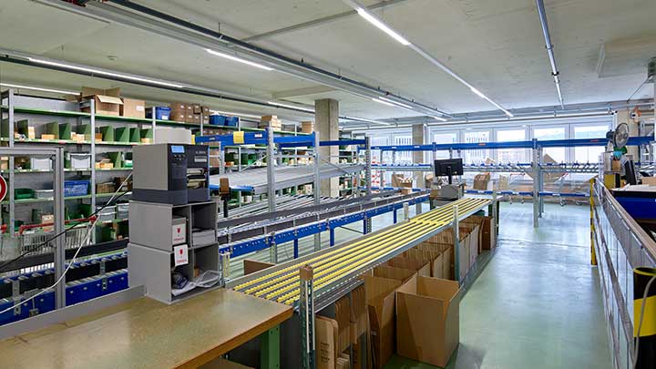 LED-Lagerbeleuchtung von Philips Lighting bei der Otto Fischer AG