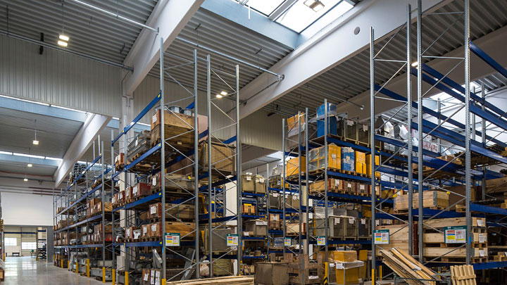 ETA Heiztechnik Hallenbeleuchtung