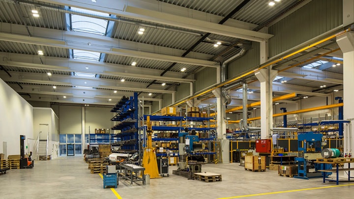 ETA Heiztechnik Hallenbeleuchtung