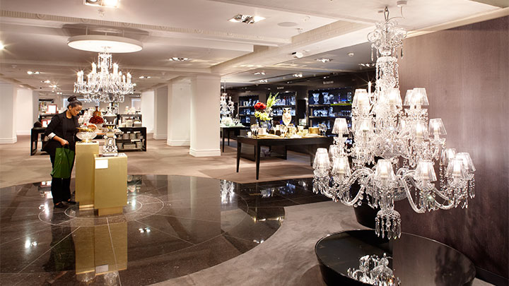 Harrods-UK-chandeliers