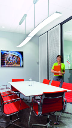 Konferenzraum von Audi mit Beleuchtung von Philips Lighting