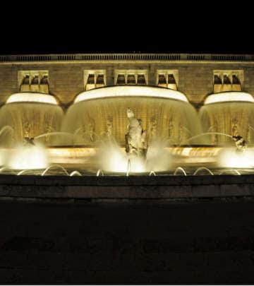 Spektakulärer Blick auf die Fonte Monumental in Lissabon, Portugal schafft ein überragendes 
