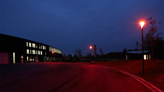 Dans le parking du campus Venco, des équipements Philips UrbanStar, dotés d’ampoules ClearField, ont été mis en place