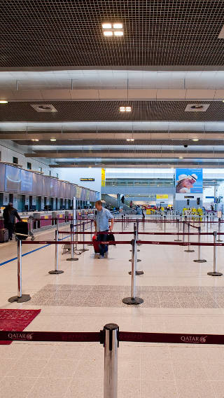  Verbesserte Philips Lighting-Systeme sorgen für Licht im Terminal 2 des Flughafens von Manchester 