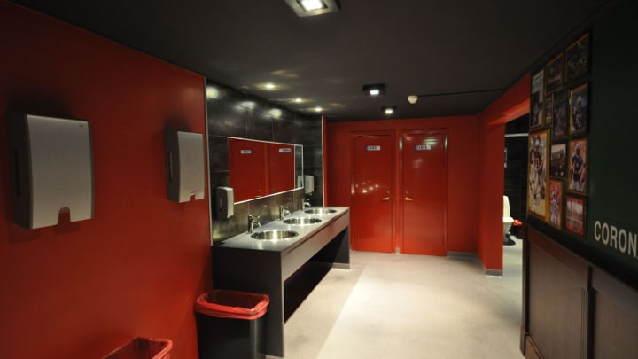  Toilettenbereich im O'Learys mit Beleuchtung von Philips Lighting