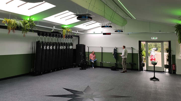 Erstes Fitnessstudio in den Niederlanden mit UV-C Licht zur Desinfektion der Luft in Trainingsräumen