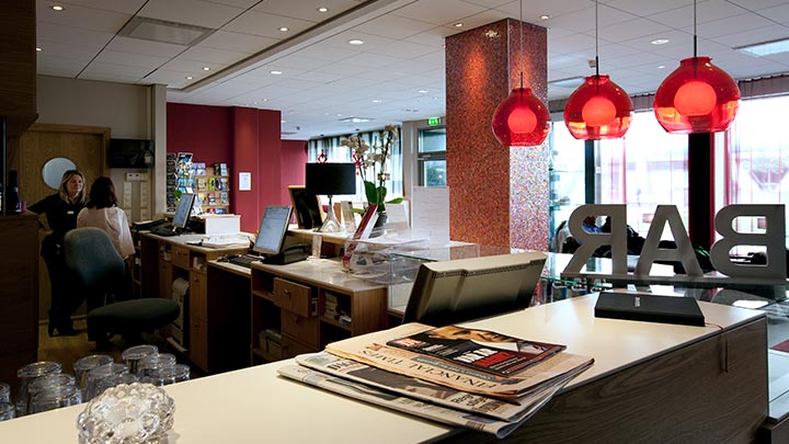 image de luminaires UV-C Philips pour l'hôtellerie