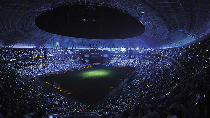 ArenaVision: Unterstützung externer Veranstaltungs-Controller für die Stadionbeleuchtung