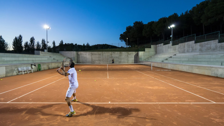 Éclairage des courts de tennis – Projecteurs LED