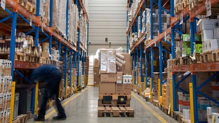 Les luminaires grande hauteur renforcent la sécurité dans l’industrie