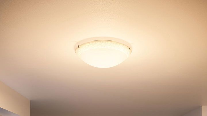 Luminaire au plafond avec LED Philips